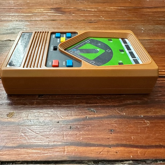 Vintage 80s Mattel Electronic Baseball handheld game w sound, working - Picture 9 of 10